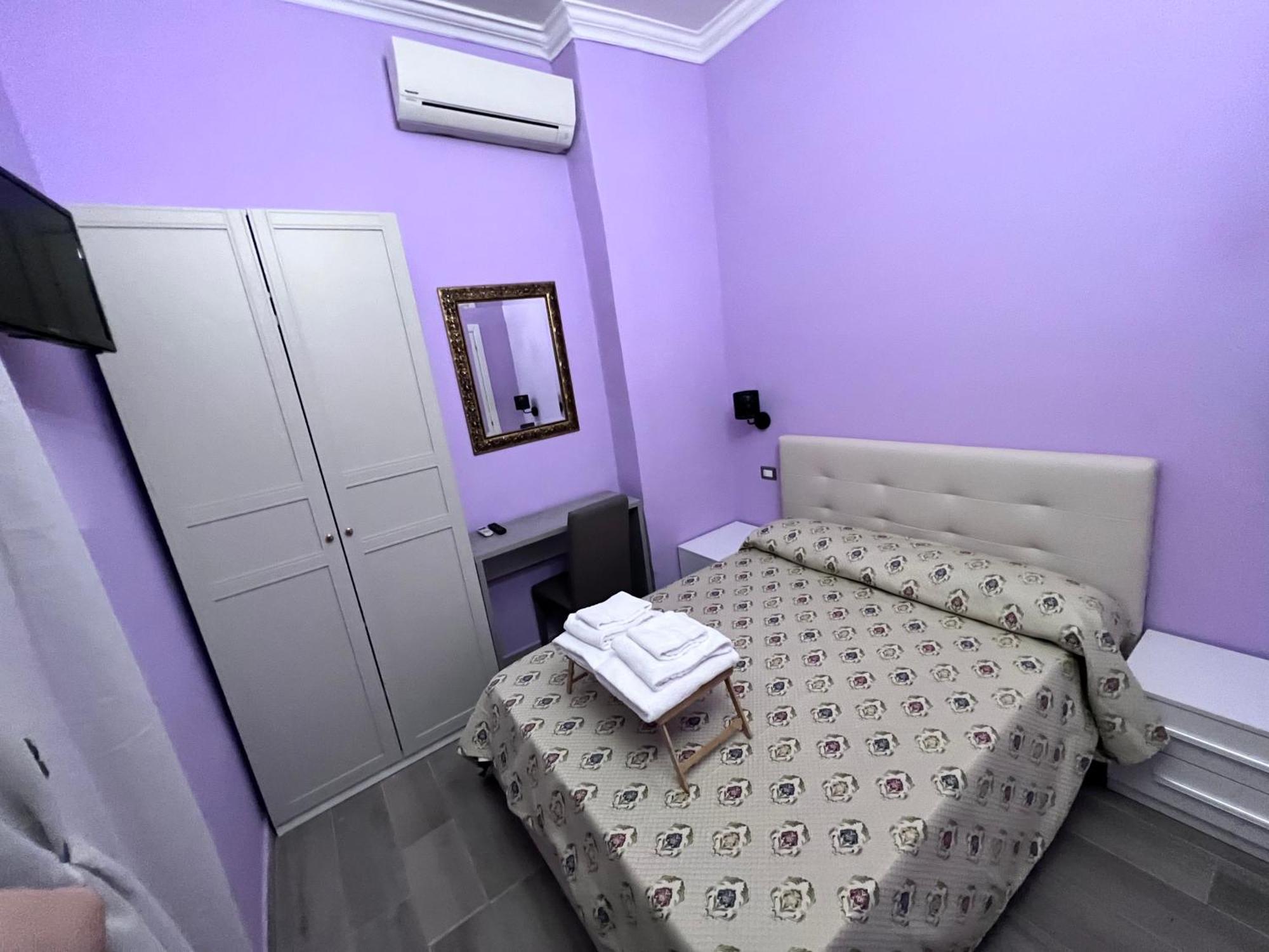 Guest House Biondi Cavour Rome Bagian luar foto